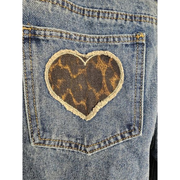 Size Large NWT Edikted Leopard Heart Pockets Wide Leg Jeans Blue Washed - Picture 4 of 6